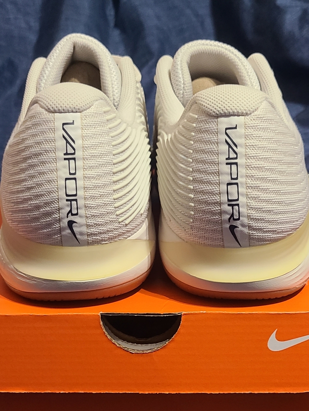 Nike Air Zoom Vapor 12 "FV5552-100", New In Replacement Box! M10/W11.5 - Picture 10 of 13
